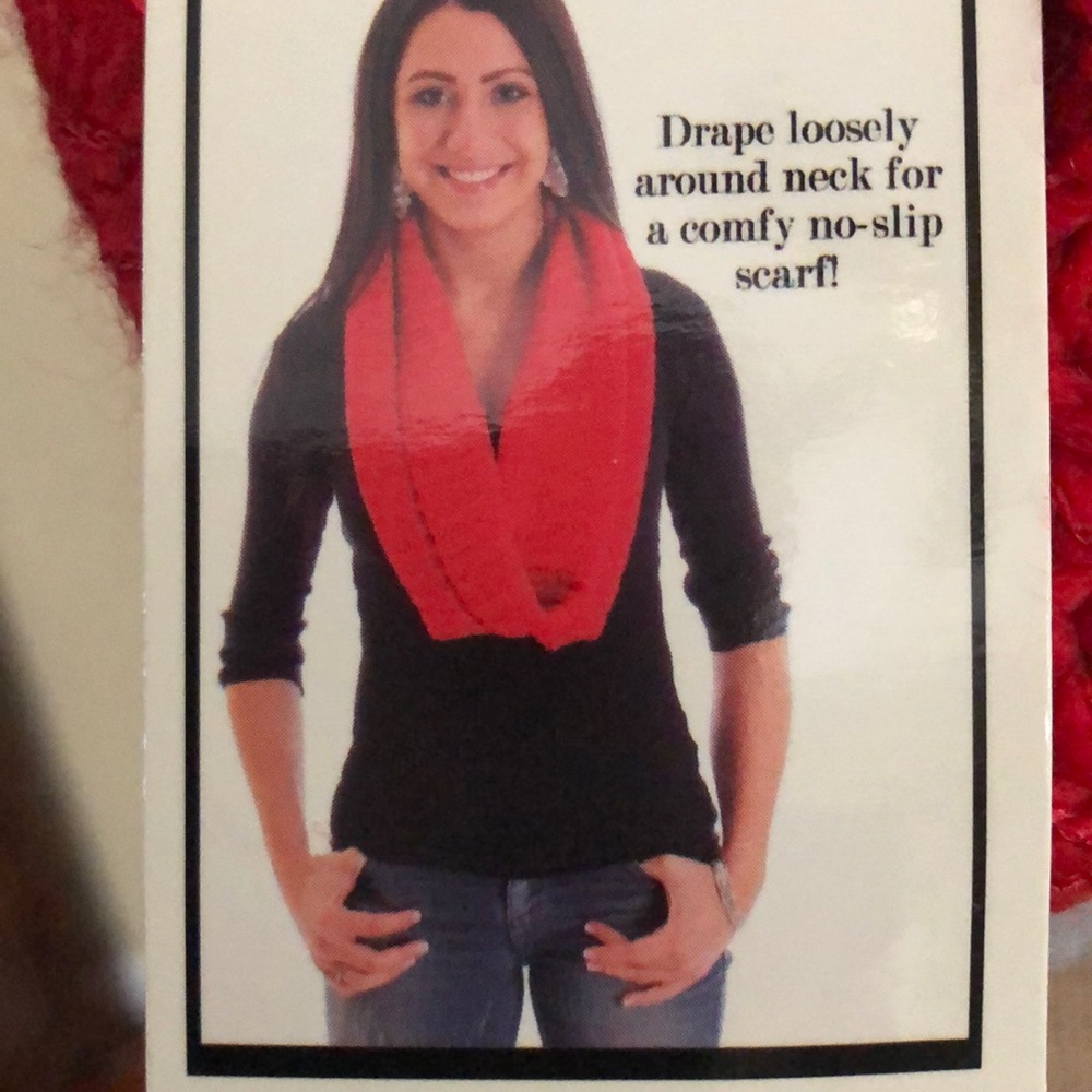 Noelle The Sparkle Infinity Scarf